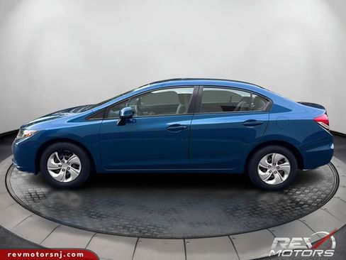 Used 2013 Honda Civic LX image 2