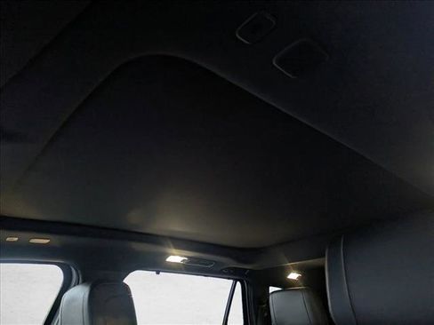 Used 2025 Toyota Sequoia Platinum image 16