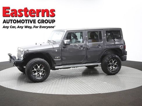 Used 2017 Jeep Wrangler Unlimited Sahara w/ Dual Top Group AWD/4WD image 58