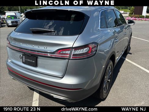 Certified 2023 Lincoln Nautilus AWD w/ Premium Package image 8
