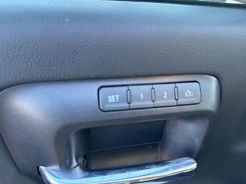 Used 2018 GMC Sierra 1500 SLT w/ SLT Premium Package image 17