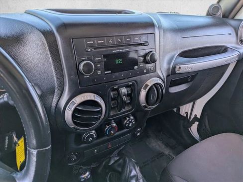 Used 2014 Jeep Wrangler Unlimited Sport w/ Quick Order Package 23S AWD/4WD image 18