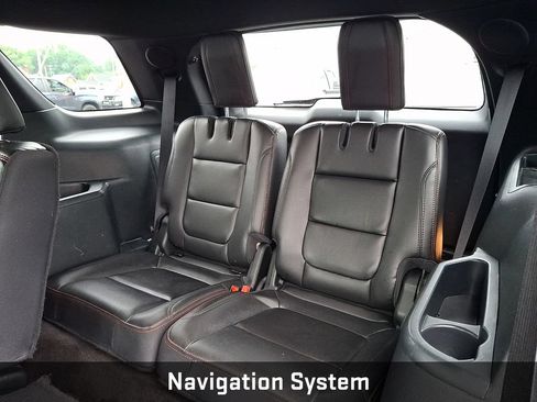 Used 2018 Ford Explorer Sport AWD/4WD image 14