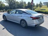 Used 2024 Nissan Altima 2.5 SV image 6