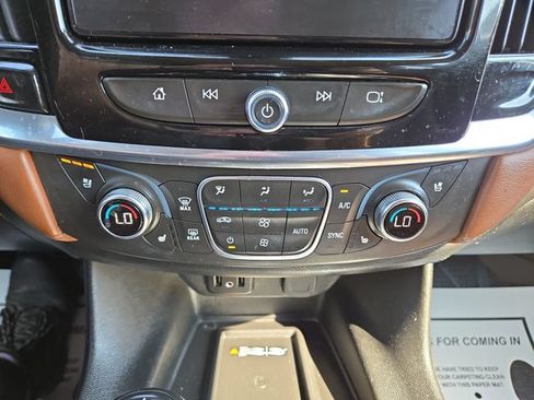 Used 2019 Chevrolet Traverse High Country AWD/4WD image 25