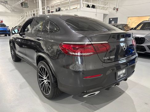 Used 2022 Mercedes-Benz GLC 300 4MATIC image 5