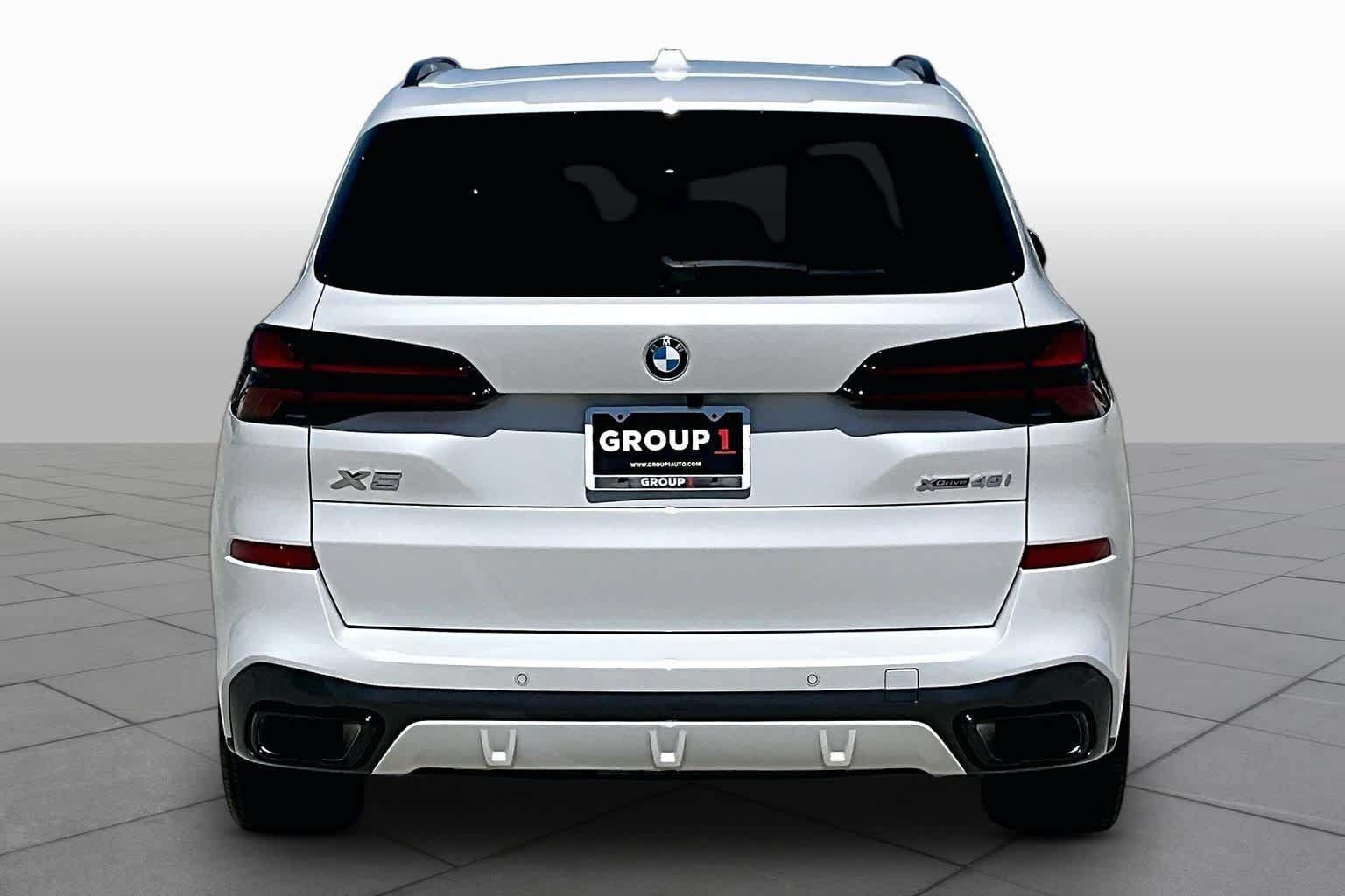 Used 2026 BMW X5 xDrive40i w/ Executive Package AWD/4WD image 4