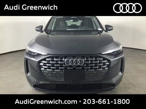Used 2025 Audi Q5 Premium Plus w/ Premium Plus AWD/4WD image 2