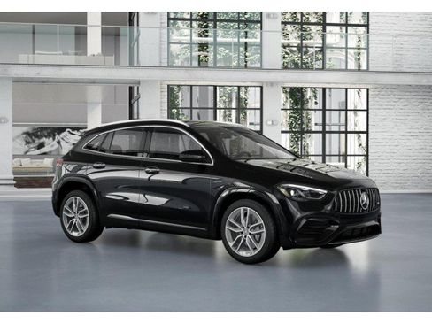 New 2026 Mercedes-Benz GLA 35 AMG 4MATIC image 12