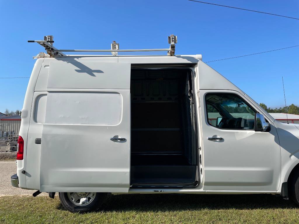 Used 2012 Nissan NV 2500 SV RWD image 16