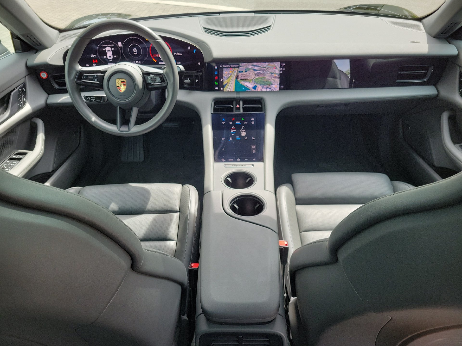 Used 2024 Porsche Taycan RWD image 4