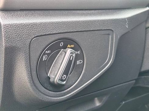 Used 2019 Volkswagen Atlas SE w/ Towing Package image 17