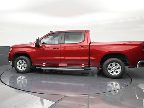 Used 2023 Chevrolet Silverado 1500 LT RWD image 2