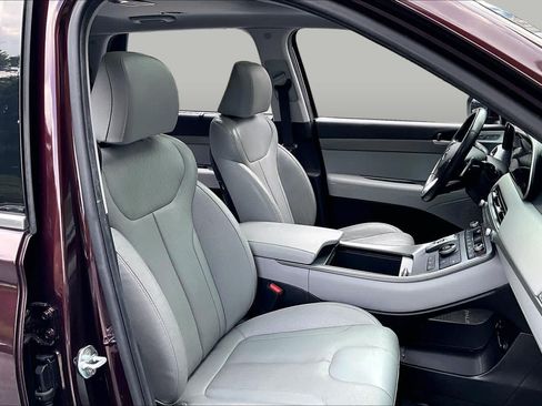 Used 2021 Hyundai Palisade SEL w/ Premium Package FWD image 9