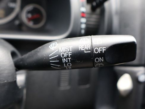 Used 2004 Honda CR-V LX image 31