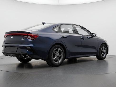 Used 2025 Kia K4 FWD image 9