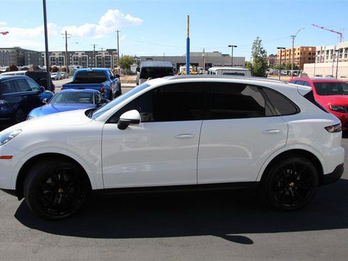 Used 2020 Porsche Cayenne image 5