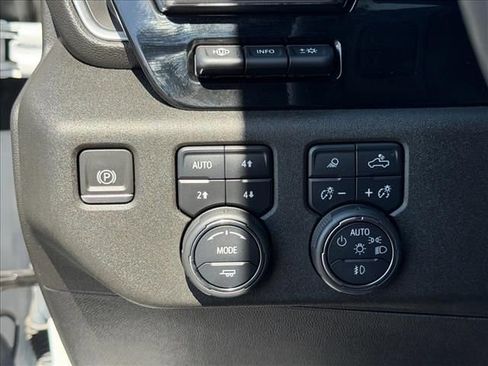 Certified 2024 Chevrolet Silverado 2500 High Country w/ Technology Package AWD/4WD image 16
