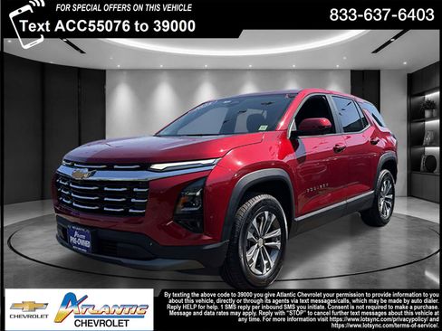 Certified 2025 Chevrolet Traverse LT w/ Driver Confidence Package FWD image 1