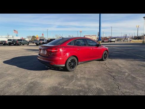Used 2017 Ford Focus SE image 31