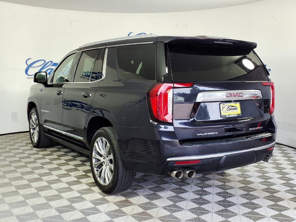Used 2023 GMC Yukon Denali RWD image 2