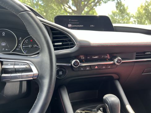 Used 2022 MAZDA MAZDA3 s FWD image 31