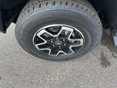 New 2025 Ford Bronco Outer Banks image 16