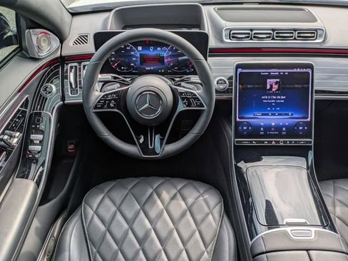 Used 2024 Mercedes-Benz S 580 4MATIC Sedan image 16