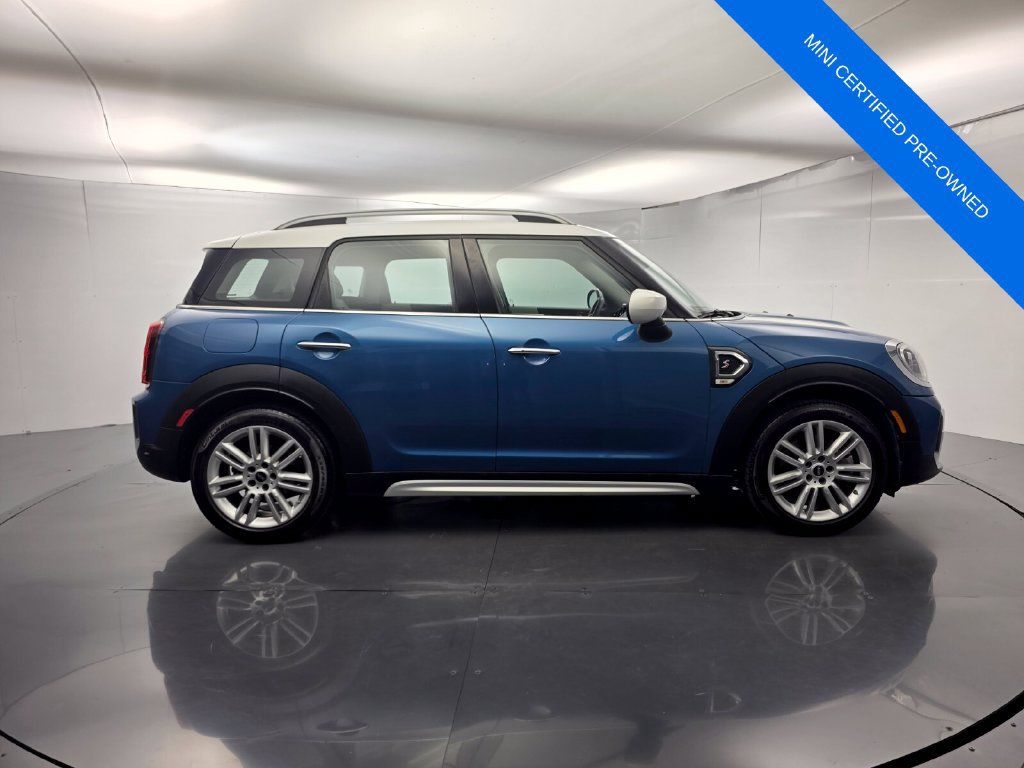 Used 2023 MINI Cooper Countryman S w/ Signature Upholstery Package FWD image 3