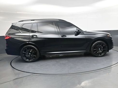 Used 2025 BMW X7 M60i AWD/4WD image 3