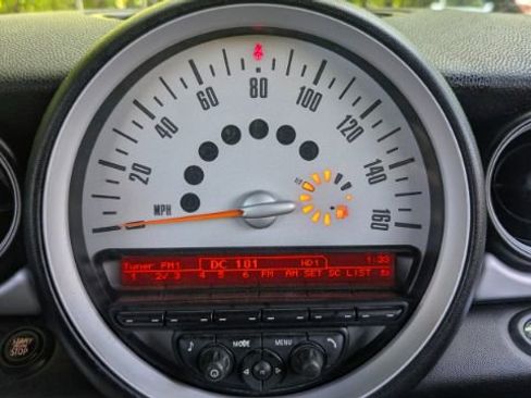 Used 2012 MINI Cooper Convertible FWD image 29