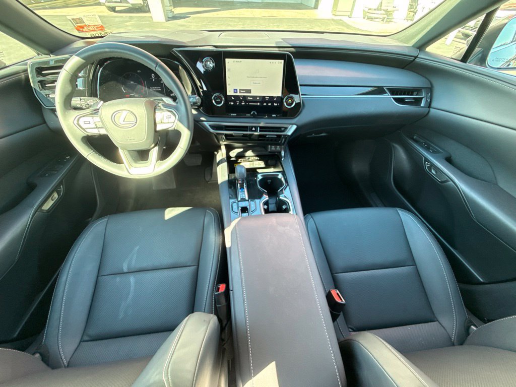 Used 2025 Lexus RX 350 FWD w/ Technology Package image 30