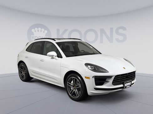 Used 2021 Porsche Macan Turbo image 10