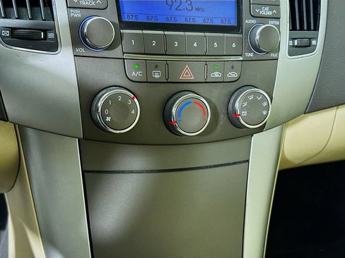 Used 2009 Hyundai Sonata GLS FWD image 6