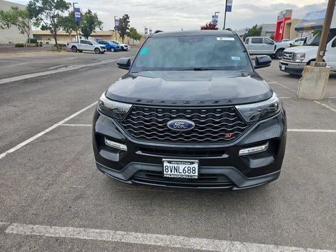 Used 2021 Ford Explorer ST w/ Equipment Group 401A AWD/4WD image 2