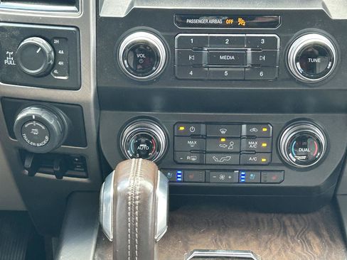 Used 2019 Ford F150 Limited AWD/4WD image 27