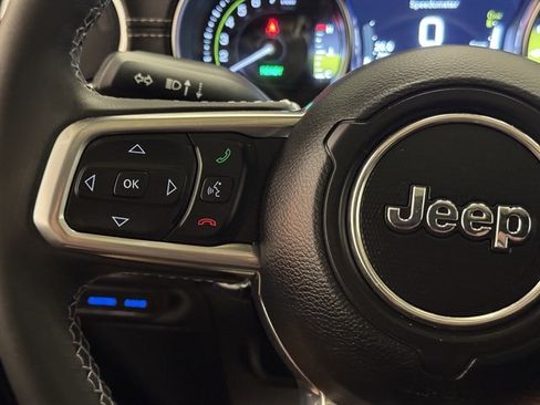 Used 2023 Jeep Wrangler Unlimited Sahara AWD/4WD image 29