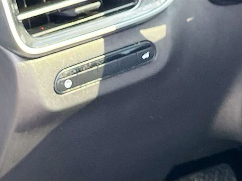 Used 2026 INFINITI QX60 Luxe w/ Family Package FWD image 10