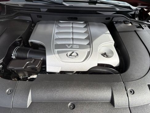 Used 2010 Lexus LX 570 4WD image 11