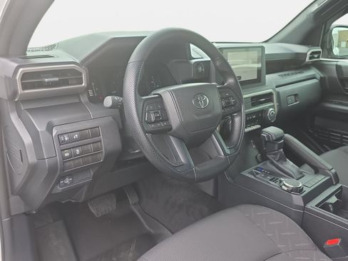 Used 2024 Toyota Tacoma SR AWD/4WD image 15