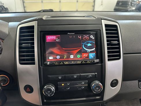 Used 2010 Nissan Xterra Off-Road AWD/4WD image 23
