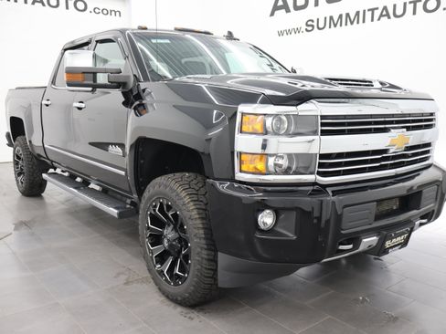 Used 2017 Chevrolet Silverado 2500 High Country w/ Duramax Plus Package AWD/4WD image 2