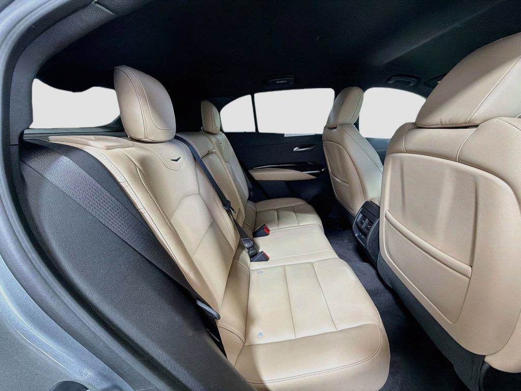 Used 2024 Cadillac XT4 Luxury AWD/4WD image 28