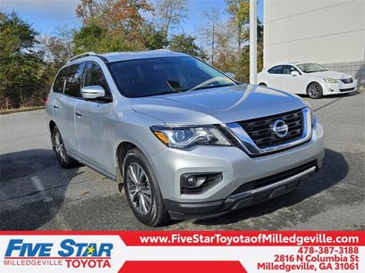 Used 2017 Nissan Pathfinder SL w/ SL Tech Package