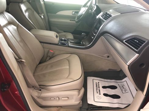 Used 2013 Lincoln MKX AWD image 11
