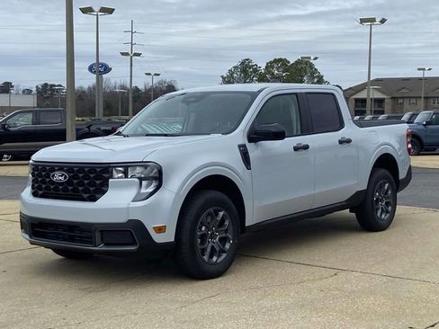 New 2026 Ford Maverick XLT w/ XLT Luxury Package AWD/4WD image 5