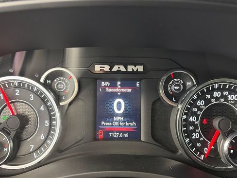 Used 2024 RAM 3500 Tradesman w/ Chrome Appearance Group AWD/4WD image 15