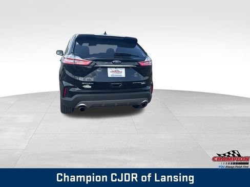 Used 2019 Ford Edge Titanium w/ Equipment Group 301A AWD/4WD image 4