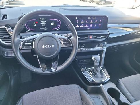 Certified 2025 Kia Seltos S FWD image 20