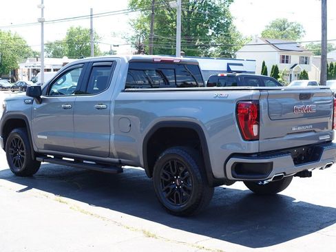 Used 2022 GMC Sierra 1500 Elevation w/ Preferred Package AWD/4WD image 2